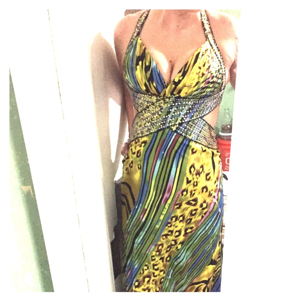 PROM/EVENING GOWN CACHÉ